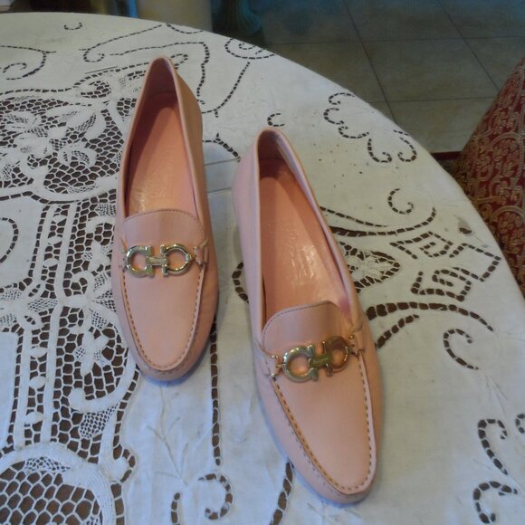 New Salvatore Ferrangamo Pink Calf Leather Gamcini Driver Loafer Size 9AA - Picture 1 of 16